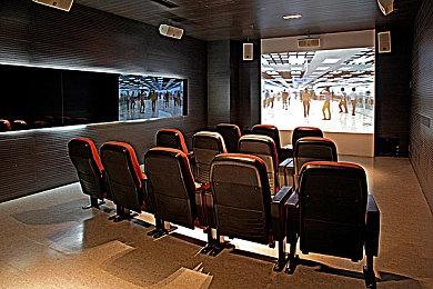 《Under the Blue Horizon》Steam上线 放置水族馆